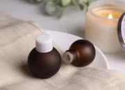 Peskirana okrugla braon staklena bočica 20mL, PP18 - bez zatvarača