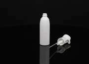 Sprej boca 500ml, plastična i dopunjiva u više boja Sprej boca 500ml, plastična i dopunjiva u više boja