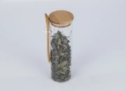 Staklena cilindrična tegla 550mL, sa drvenom kašikom i poklopcem sa gumicom, 65x200mm-slika_360