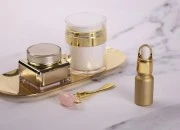 Staklena MAT zlatna bočica za etarska ulja 10mL, sa grlom PP18