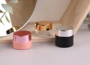 Plastični zatvarač sa aluminijumskim premazom i unutrašnjom zaptivkom, za teglice 5mL i 10mL-slika_360