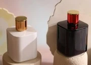Staklena luksuzna bočica za parfeme 100 ml (15/400) u crnoj ili beloj boji