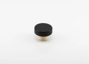 Čep od sintetičke plute f26,5 mm sa crnim drvenim vrhom Čep od sintetičke plute f26,5 mm sa crnim drvenim vrhom