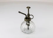 Staklena okrugla boca 250mL sa raspršivačem-slika_360