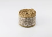 Traka od jute sa čipkom, 65 mm (1 komad je 5m) Traka od jute sa čipkom, 65 mm (1 komad je 5m)