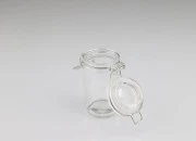 Staklena okrugla teglica 60mL, sa staklenim poklopcem sa hermetičkim zatvaranjem (žicom i gumicom) Staklena okrugla teglica 60mL, sa staklenim poklopcem sa hermetičkim zatvaranjem (žicom i gumicom)