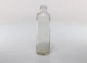 Staklena providna flaša 330mL sa reljefastim detaljima