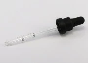 Pipeta od 100mL sa crnim i širokim sigurnosnim zatvaračem, oznakama za zapreminu i MAT ili sjajnom crnom gumicom - pojedinačno pakovanje Pipeta od 100mL sa crnim i širokim sigurnosnim zatvaračem, oznakama za zapreminu i MAT ili sjajnom crnom gumicom - pojedinačno pakovanje