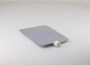 Aluminijumska DoyPack vrećica za tečnost od 500ml sa belim zatvaračem – 50 kom-slika_360