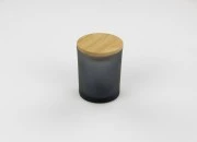 Staklena tegla 70x84 mm sa drvenim sigurnosnim poklopcem Staklena tegla 70x84 mm sa drvenim sigurnosnim poklopcem
