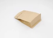 Aluminijumske DoyPack kesice sa ventilom, kraft spoljnom oblogom, sigurnosnom tračicom i zipom, na termo zatvaranje, idealne za kafu 130x70x200 mm - 50kom Aluminijumske DoyPack kesice sa ventilom, kraft spoljnom oblogom, sigurnosnom tračicom i zipom, na termo zatvaranje, idealne za kafu 130x70x200 mm - 50kom