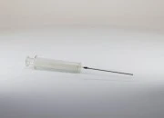 Stakleni špric 30mL sa metalnom iglom Stakleni špric 30mL sa metalnom iglom